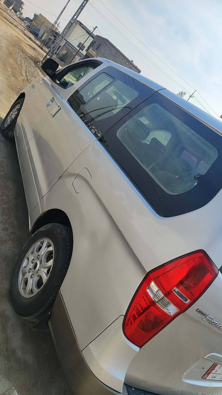 سلام عليكم ستاركس البيع 2008سنويه 2027تنتهي مصفره من كلشي سياره مصبوغه عام جماليه مكينه وكير جدد حداده جديده كفاله من ضربه وجفيه  مكاني بصره شط العرب سعر 115وشراي يتصل ***********0
