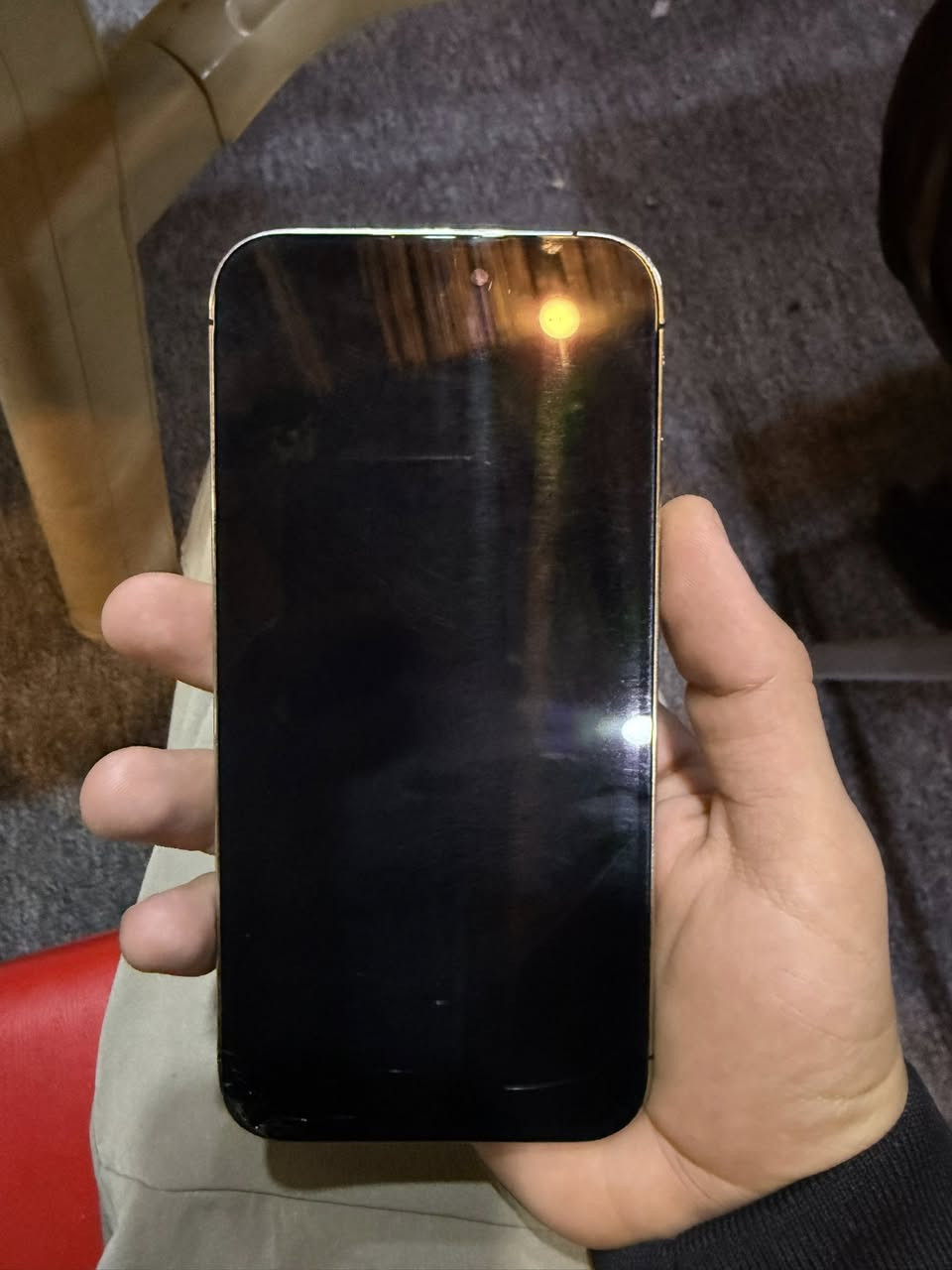 14 برو ماكس دبل سيمكرت
ذاكرة 256 

بطارية 100 مبدلة

شاشه اصليه 3 خيارات مبدله تفصيخ 

فقط بي هذه الكسر خفيف و ممئثر على المس 

كله شغال و نضيف 

سعر 600 

مكاني بغداد جميلة 

***********
