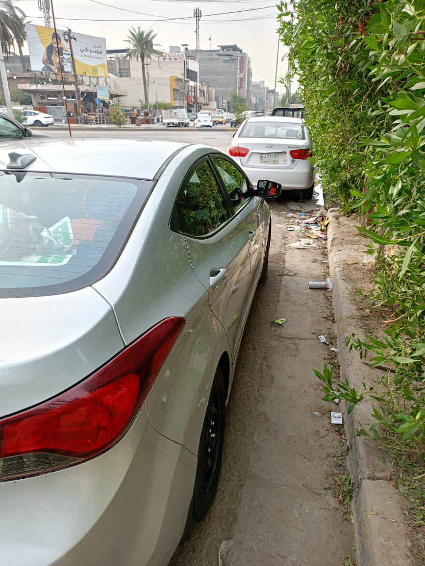 السلام عليكم النتره 2016 وارد امريكي حادثهه مال امريكه بنيد فقط وبلعراق قبغ جنطه مبدل اصلي نفس الون سياره جديده لك تخم تاير تبريد كير مكينه جدد بس صدر نص عمر للبيع السعر 110 وبيهه مجال مكاني بغداد العامريه للتصال ***********
