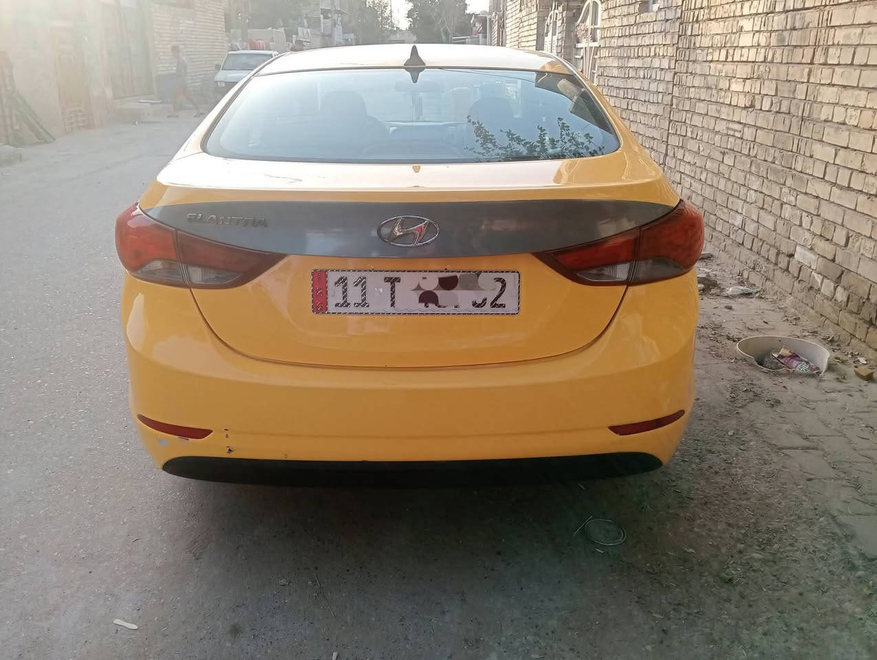 سلام وعليكم سيارة انترا موديل 14 وراد أمريكي حادث جاملق خلفي سعر 95 مكاني مدينه الصدر ***********
