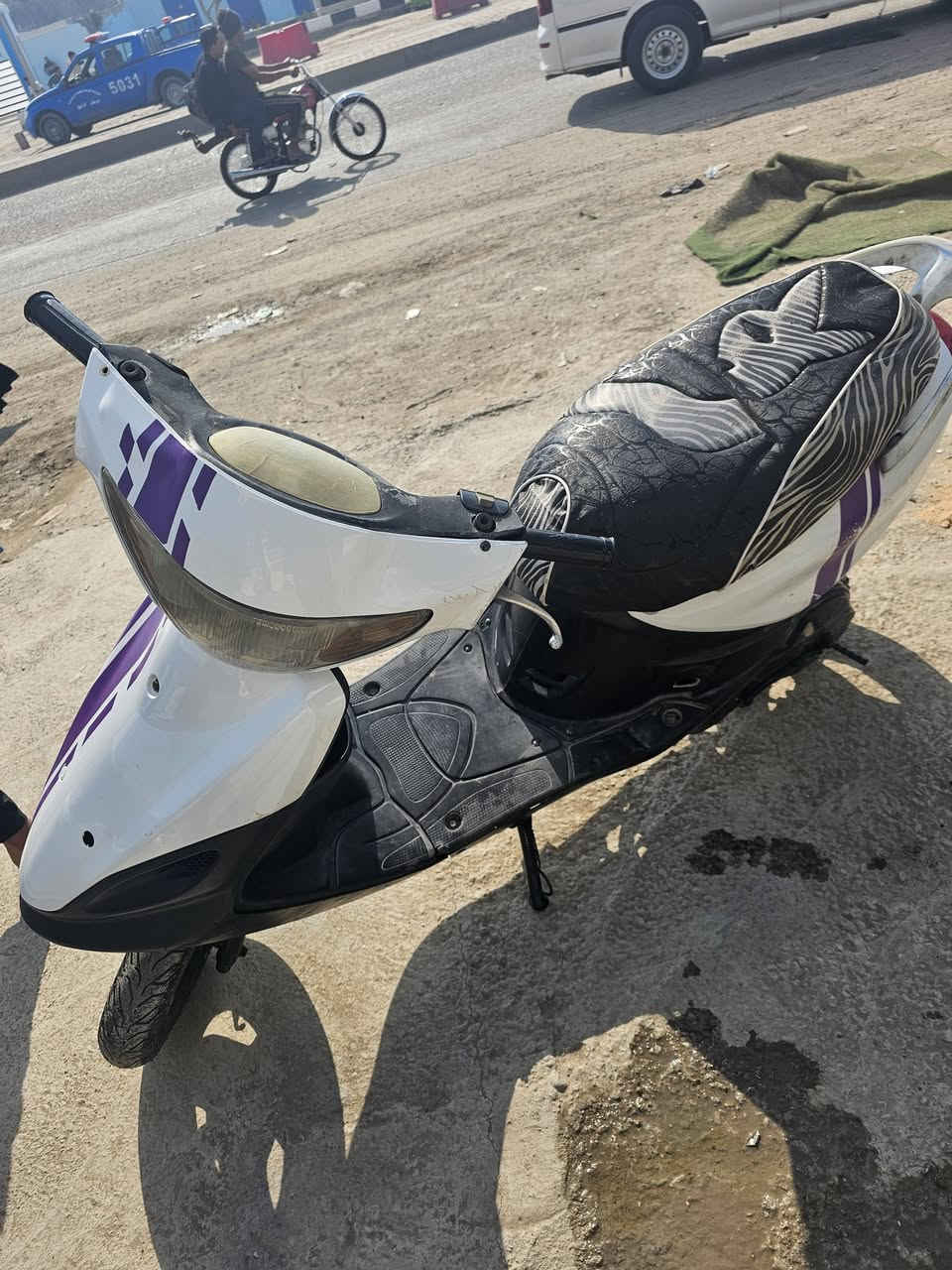 سلام عليكم  دراجه ماكس قجمه لبيع نضيفه بشكل دراجه سعره ٣٥٠
***********
