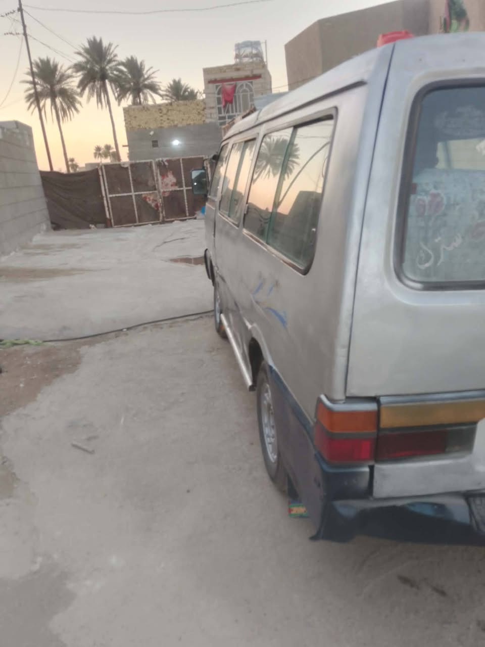 سياره محرك حداديه اكسل باتري كهربائي كير كله جديده مكان حله نادر محط العرفان *********** سعره 21 $ وبي مجال حق الجيه
