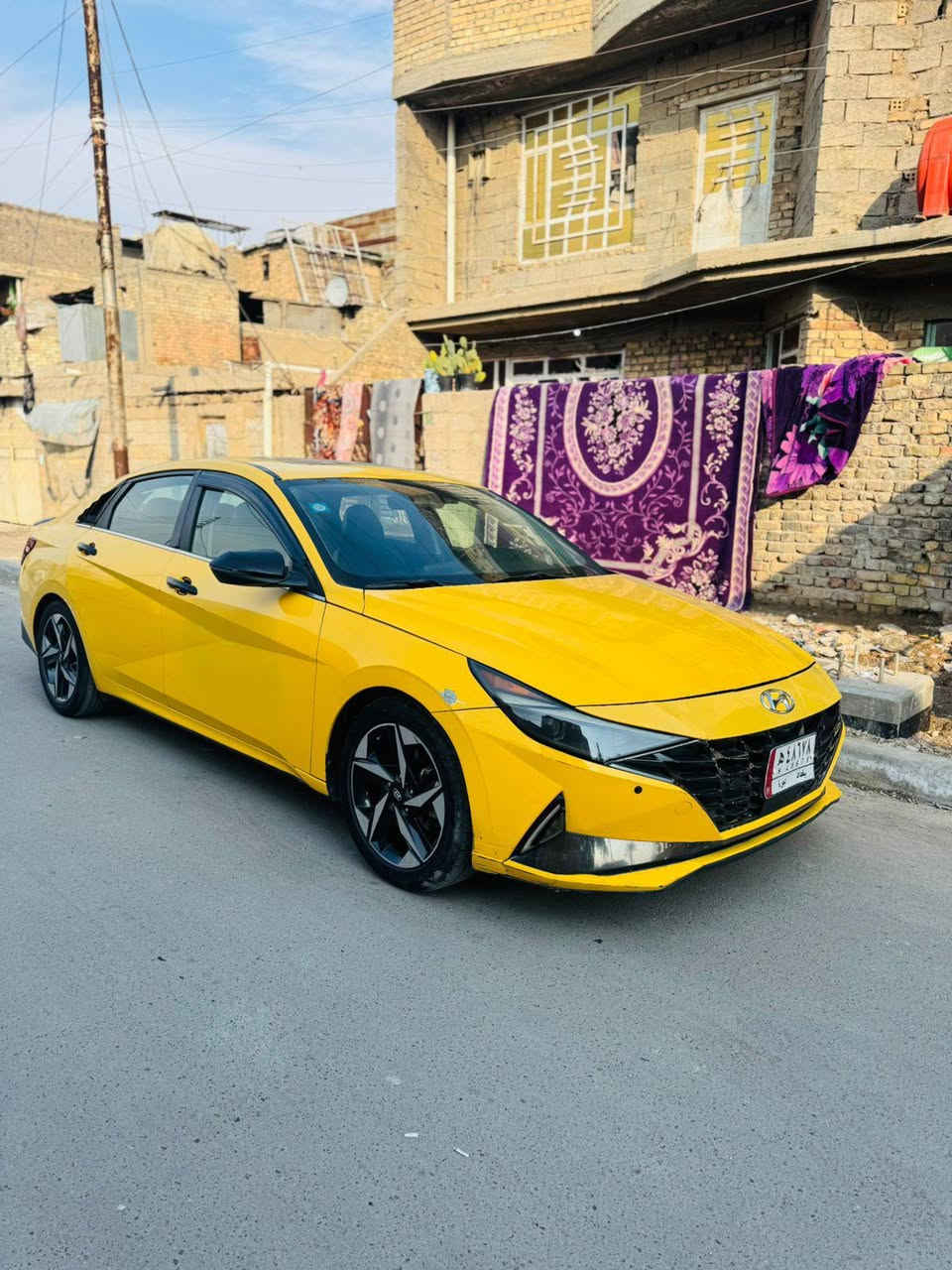 سلام عليكم سياره لبيع النتر مديل ٢٢ رقم بغداد بسمي كير اومكنينه كفله تخم تاير جديد مكان سياره بغداد السعر ١٥٠ بيه مجال شي قيل  سياره مكفول كفله عامه من تبديل الشاصي او لغد كفله بيه صباغ شي قيل  كشن جلد فوال سياره اوحد على وحد رقم هاتف ***********
