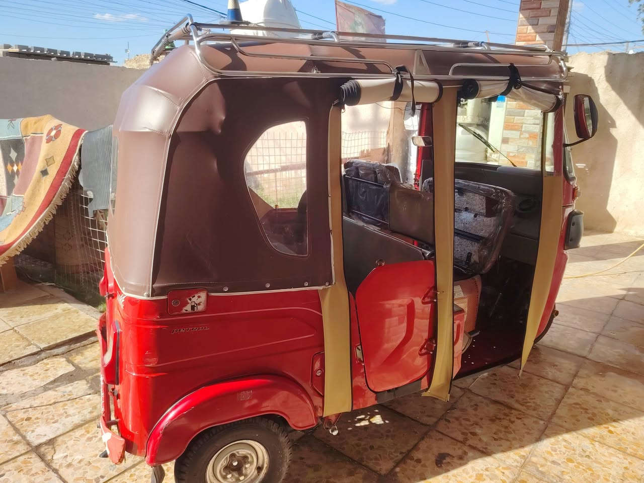 سلام عليكم تكتك موديل 22 للبيع كفاله عامه بس لباب لوره مبدل  رقم وسنويه وتحويل ثاني يوم  مكاني بغداد الجديده اللا تصال /***********
