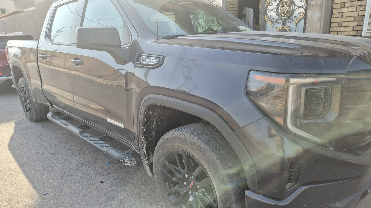 السلام عليكم جمسي سيرا موديل 24 وارد كندي السيارة باسمي رقم اربيل ماشية 45 الف وقابل للزيادة الحادث موضح بالصور تبديل جاملغ امامي وبيهة بارد بالبدي جهة اليمين السعر 325$ يعني ثلاث شدات وخمس وعشرين ورقة السيارة بالبصرة ***********
