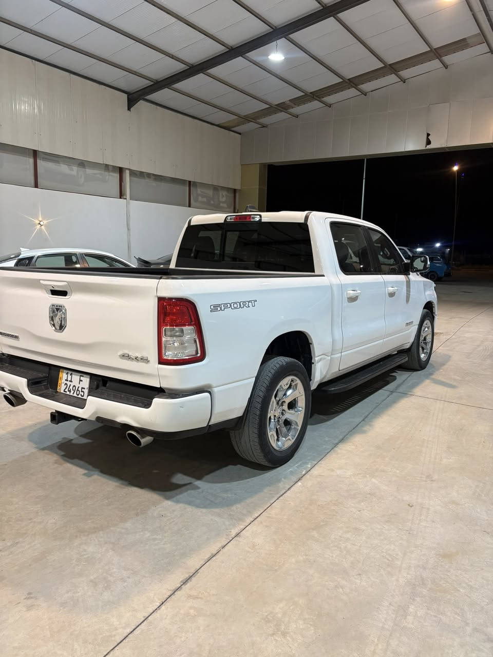 السلام عليكم رام موديل 2022 محرك 5700 ماشية 36الف ميل فور ويل صور الحادث مرفقة مع المنشور السعر 288$ للستفسار الاتصال ***********
