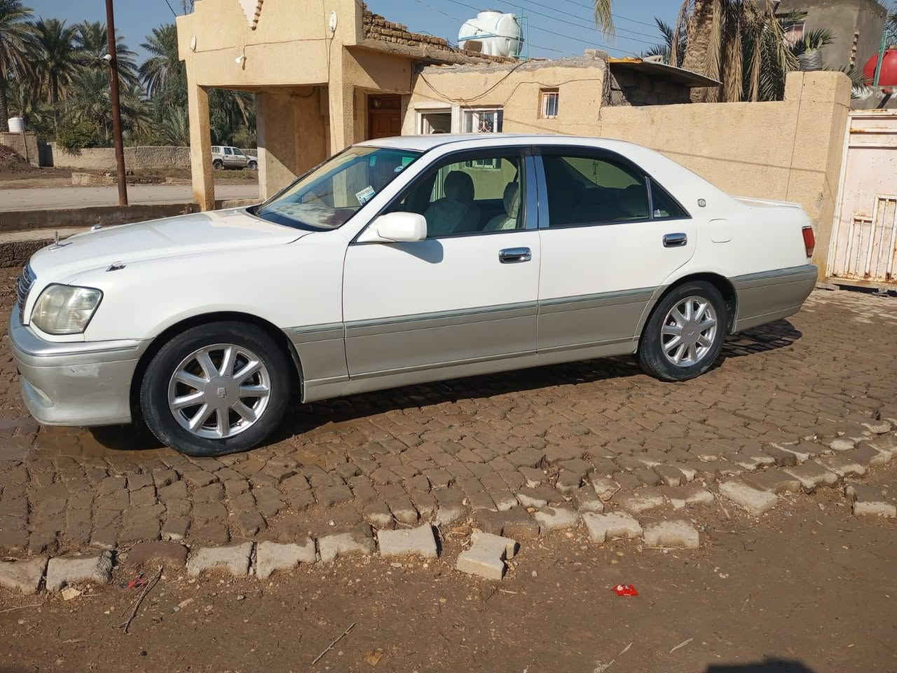 السلام عليكم ملكه للبيع
موديل 2003 رقم سليمانيه دولي باسمي مداور ثاني يوم 3 دكم شاصي 75 ديفور الجبير  كفاله من كص ونقل جثه واصوليات بيه اشويه 

صبغ الي مأشر عليه بل الاصفر

والباقي كفله السعر 145 وبيه مجال 

***********
