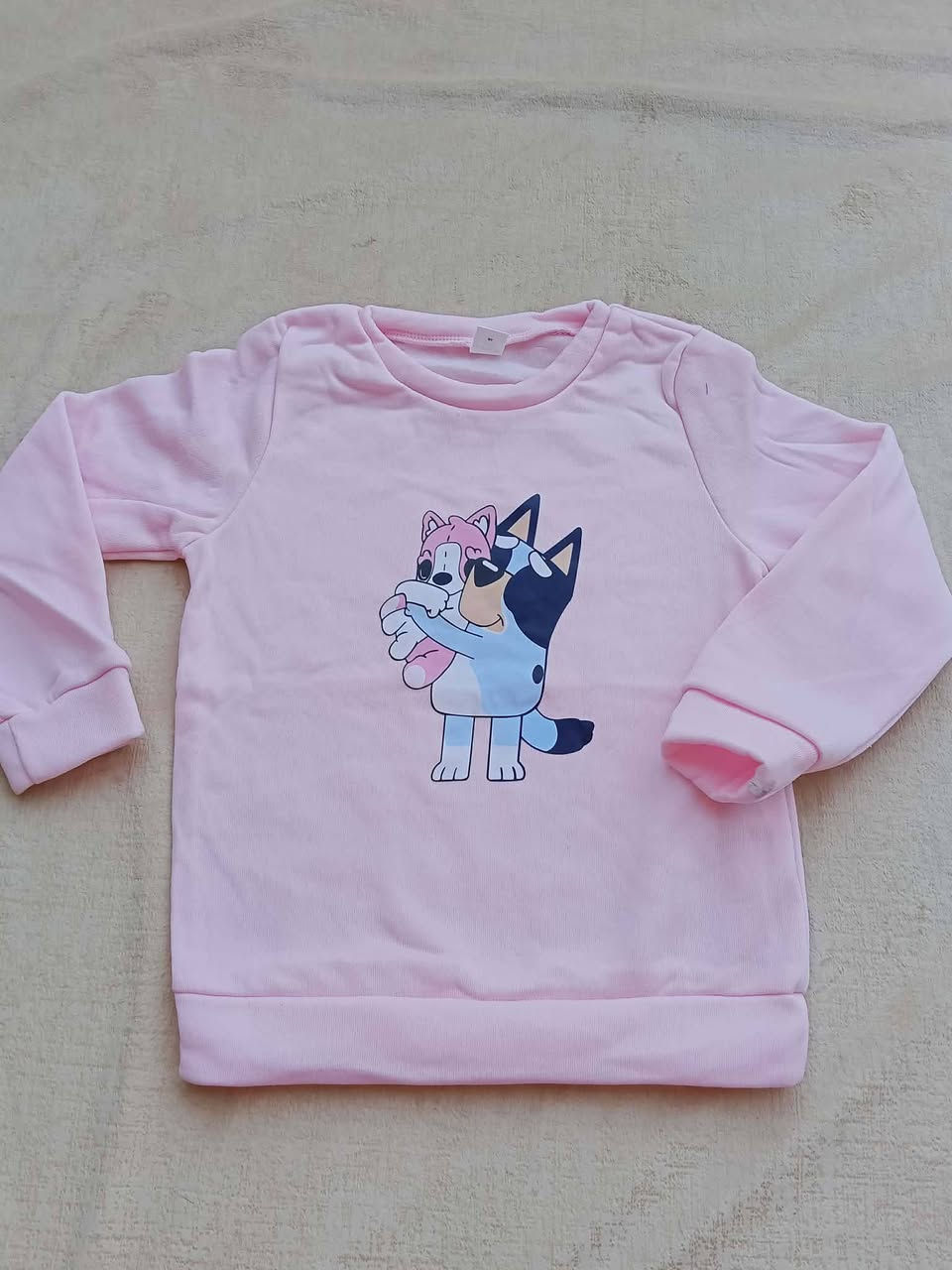 متوفره ب هذا مديل والون السعر مناسبه 🔥 
السعر قطعه 3 آلاف بلاااااش 🔥 
حجز والاستفسار واتساب 
***********📱
يوجد خدمة توصيل 🚕 
محافظات 5الاف 
بابل المسيب 3 آلاف 
المسيب حي العسكري 🏍️ مجاني
