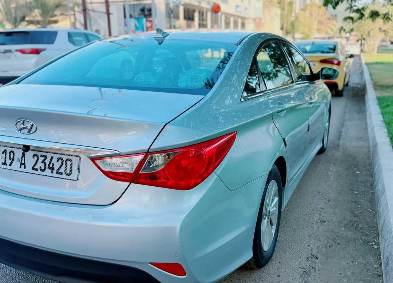 سلام عليكم البيع هونداي سوناتا موديل 2014 وارد امريكي حادث جاملغ وبنيد نفسهن فقط بدون دواخل ولباقي مكفولة كفالة عامة اليبل وآحد سيارة جديدة وجاهزة من كلشي تبريد ثلج حدادية تخم تاير كير ومكينة 2400 مكفولات مواصفات شاشه تحكم ستيرن كأمره حساسات كشن كهربائي ويل كب نضام يكو قتصادي سيارة جديدة وحله من صور سنوية الغايه 2029مصفره  غرامات السياره بسمي السعر 105لاستفسار علا رقم    ***********   مكان سيارة كربلاء مكلف ب نشر
