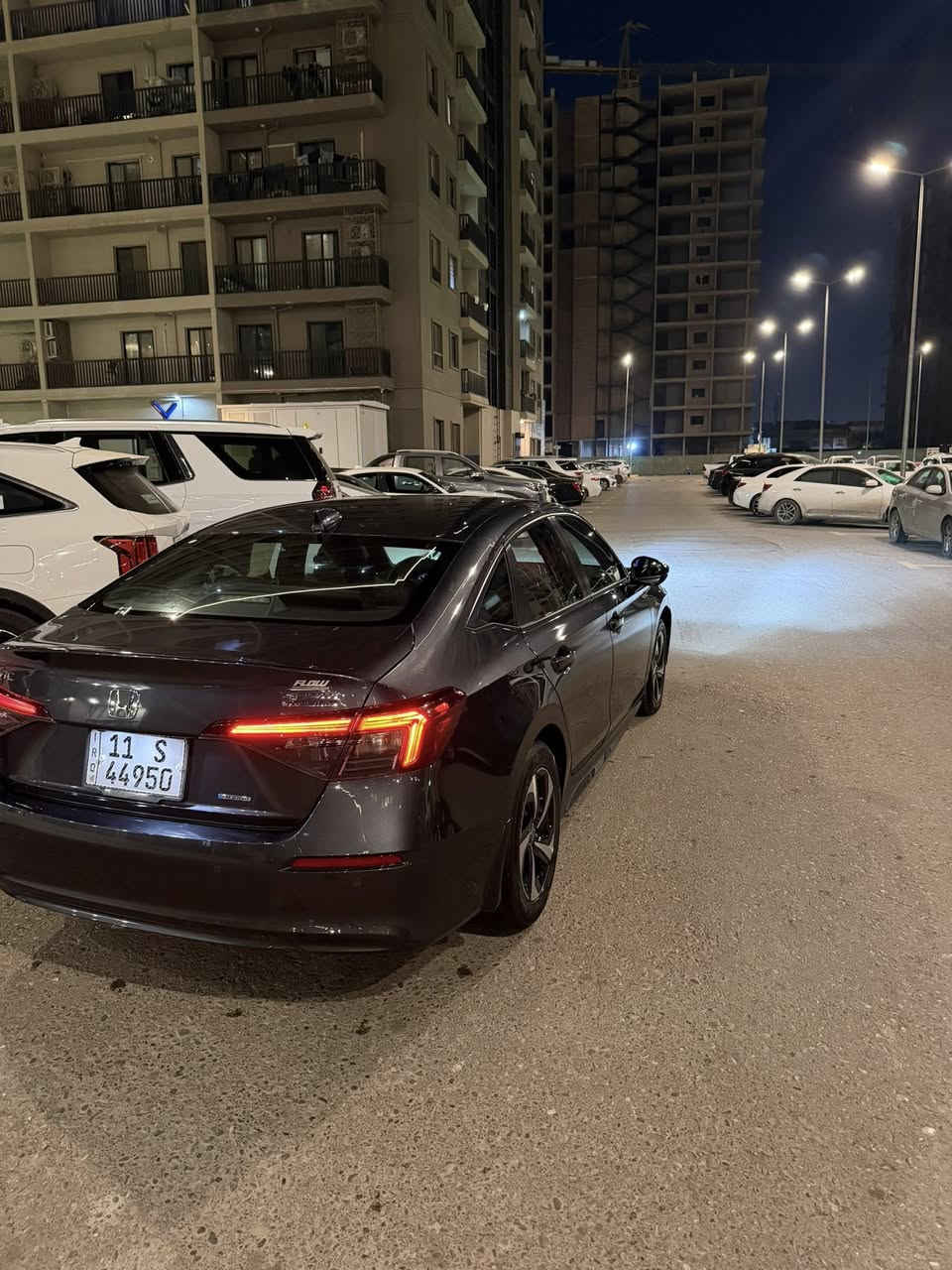 السلام عليكم هوندا سفك هايبرد موديل 25 تورنك ماشية 6 الف تبديل بنيد وجاملغ نفس الون اصلي بدون صبغ السعر 170$ للاستفسار ***********
