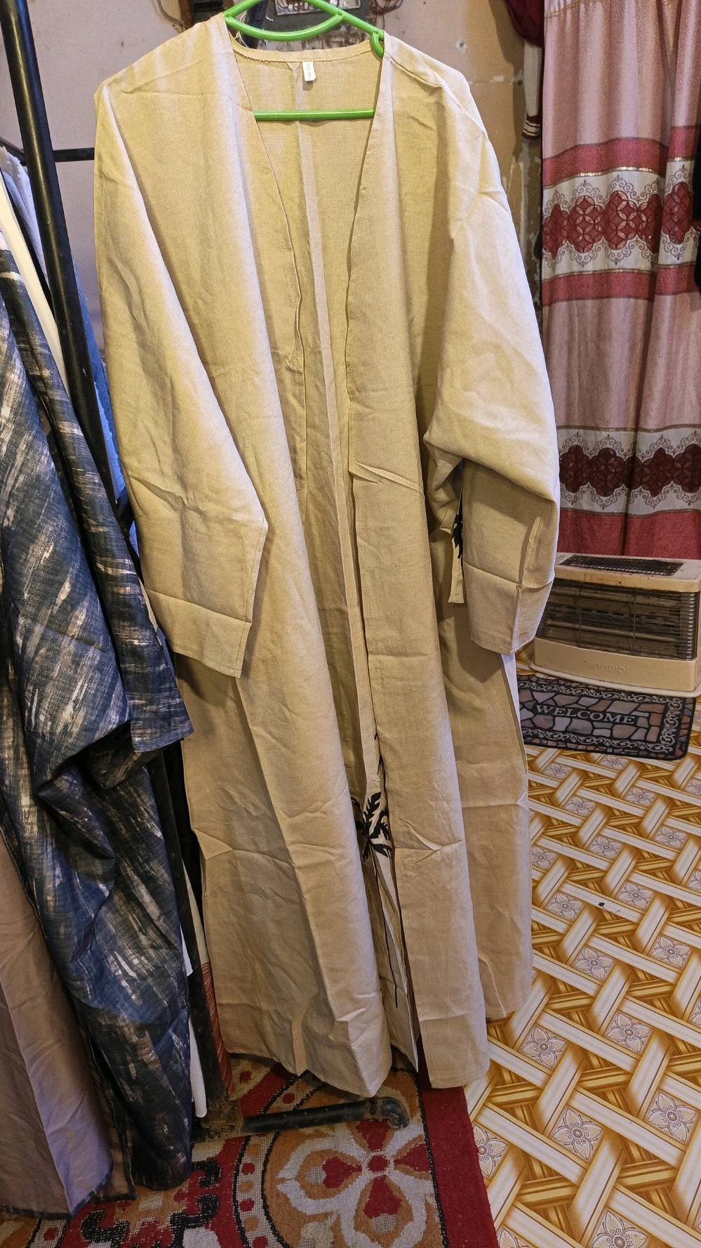 بشت خليجي درجة أولى كل قياس بي
العنوان البصره الهارثه دور معمل وارق قرب قرطس حيدر الكرار 
يوجد توصيل لجميع المحافظات العراق 🇮🇶5الف التوصيل 