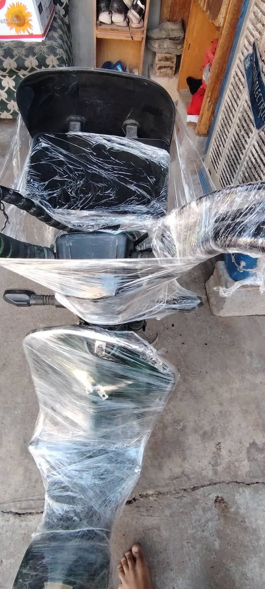 سلام عليكم ماطور شحن للبيع موديل 2024
اربع بطاريه مابيه اي عيب كله شغال بشرط 
 سعر300 الف وبي مجال للشراي الموقع كركوك حي النصر
 خاص او خابر على هذه الرقم ***********
