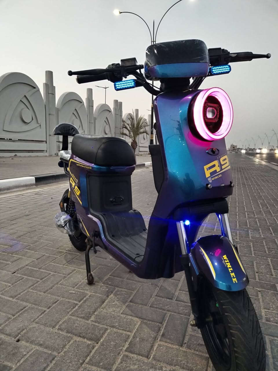 دراجه شحن R9 بطاريات دبل كبار 32 غراضها كامله عنوان البصره القبله سعر 470 وبيها مجال ***********
