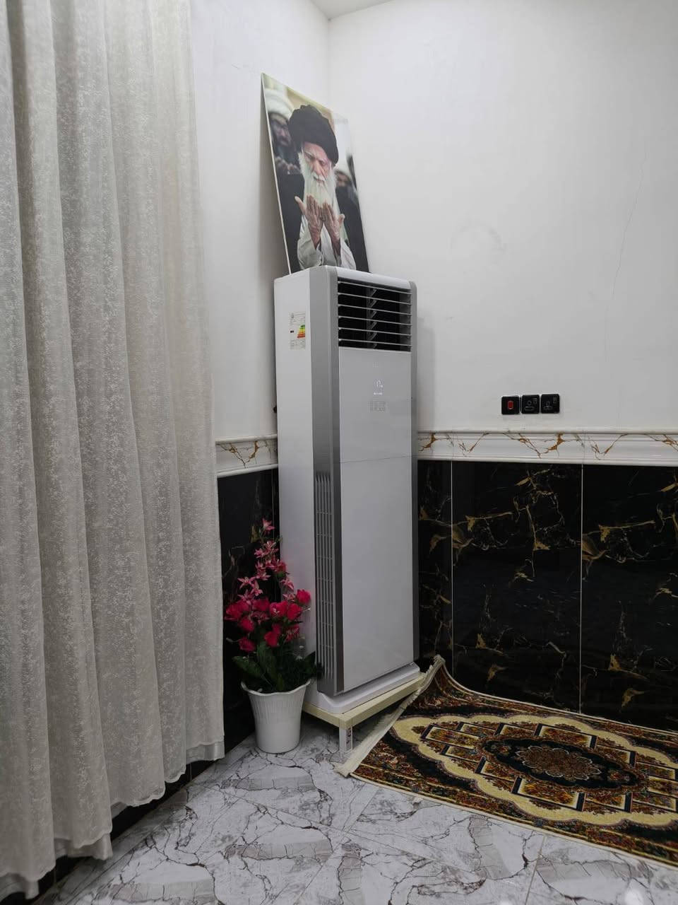 بيت للبيع طابقين اربع غرف نوم استقبال اوصحيات كلة جاهز منطقة كامل الخدمات  طابو صرف بسمي المساحة 108  حي الفنانين قرب مدرسه نسيم ميسان رقم الهاتف ***********  بيع مستعجل  جوة سعر السوك
