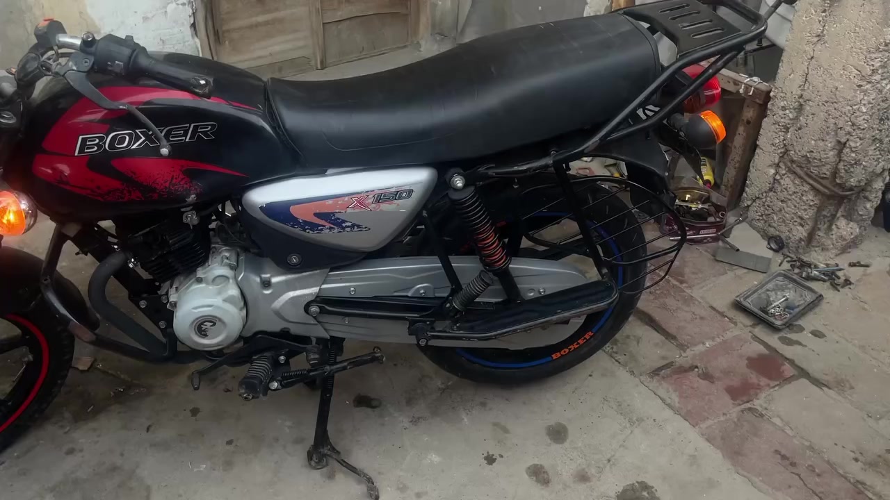 بوكسر
مديل 2025
ادوات 
توني مجفت وكالة اصلي 
كاملة مكملة
مكاني البصرة عشار 
السعر 800وبيها مجال 
رقمي ***********
