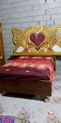 غرفه اخشاب للبيع سعر 350 وبيها مجال07738025982