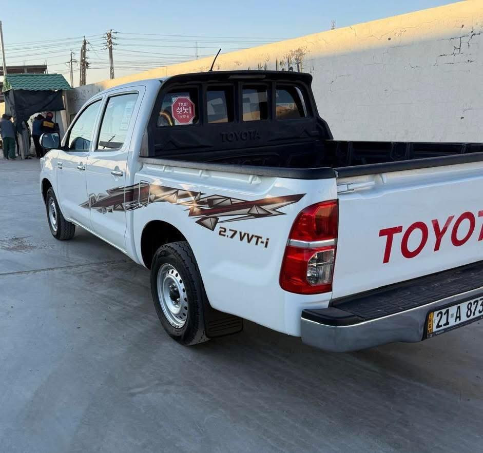 السلام عليكم 
للبيع بيكم هايلوكس موديل 2013 
رقم سليمانية دولي سنوية جديدة، السيارة نظيفة مكينة كير كلة شرط، حدادية على وضع الشركة، السيارة كفالة عامة من الضربة والتبديل وشرط التحويل السعر  200 ورقة 
الشراي يتصل ***********
العنوان - ديالى - بلدروز
