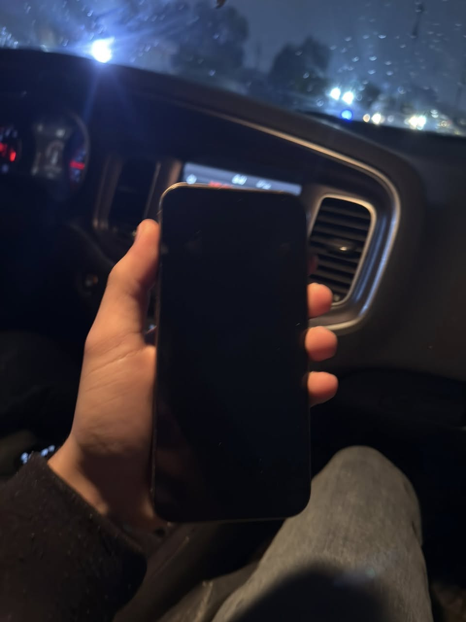 السلام عليكم أيفون 16 برو ماكس ذاكرة 256 بطاريه 96 الجهاز جديد ممبدل بيه شي كله بلادي ماستر ملحقاته كله موجوده السعر مليون 350 وبيه مجال مكاني مدينه الصدر الرقم ***********
