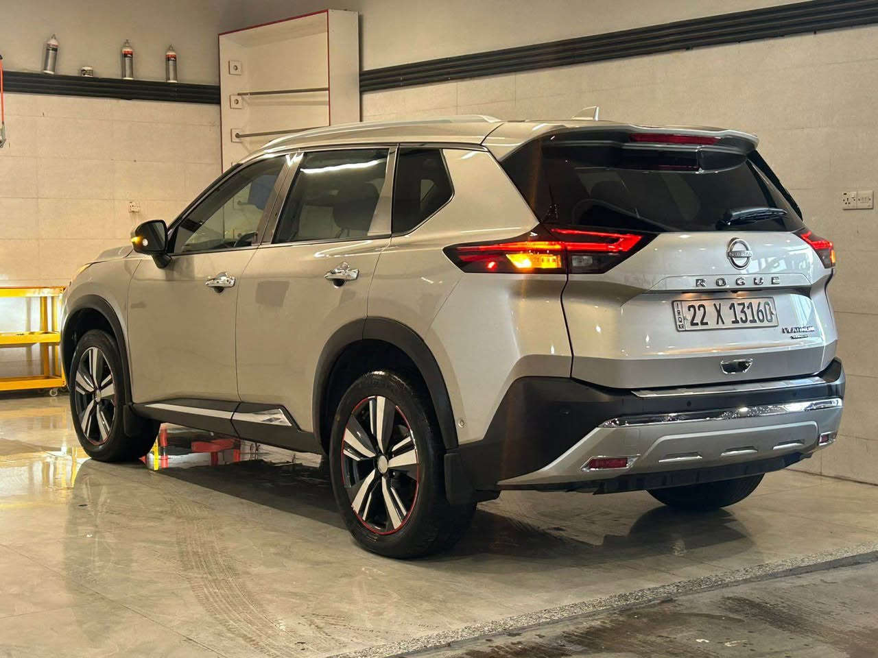 نیسان رۆگ 2023 موسفات platinum فول فول  بێ بۆیاخ رەقەم کامل بس ئیرباگ سیستم بلادی  تەنها 26miles هەزار رۆشتیە سعری ١٤٩$  ناونیشان هەولێر 
Whats app            Viber         Telegram  
0750 4481312 أربيل, العراق
