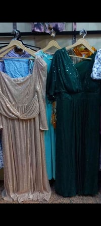 شليف 100 قطعة مكس نساائي شي ان بسعر ٢٥٠ الف يعني القطعة تطلع عليك بالف...