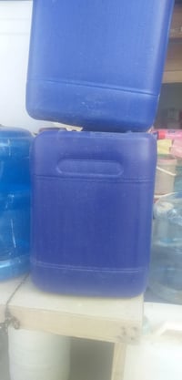 قوارير ماء • جليكانات وبراميل • توصيل