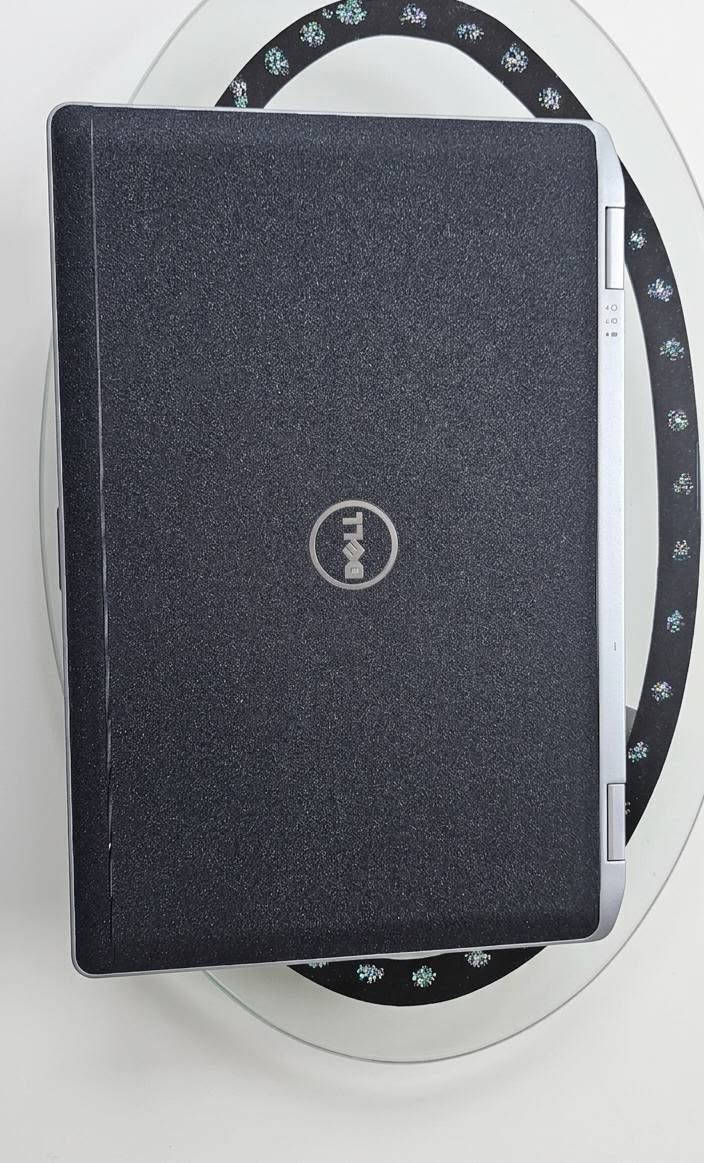 وجبة جديدة لابتوبات DELL

السعر 160 الف بي مجال 
لابتوب DELL
كور اي 5 
الجيل الثالث 
الرام 8
الهارد 500 
حجم الشاشة 15

شحن يدوم من ساعة الى ساعتين
يصلح للدراسة 
لطلاب الكليات 
و كتابة البحوث 

ملحقات الجهاز شاحنة اصلية مع جنطة هديه 
***********
