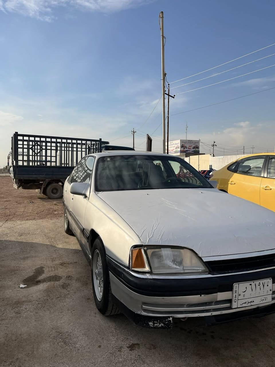 السلام عليكم اوبل اوميكا موديل 1991 كير عادي ،محرك گير كفاله عامه 'السياره مصبوغه عام للجماليه مكفوله من الضربه ،السياره نضيفه حيل مال جناي السعر 32 وبيها مجال بسيط للشراي 
*********** 
مكان الرمادي 7 كيلو
