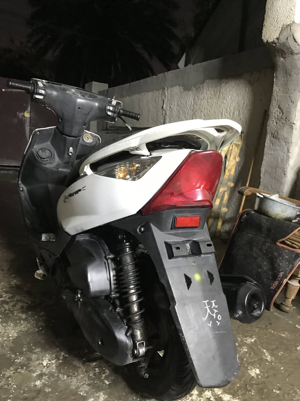 سلام عليكم دراجه ثعلب كامله  بيه نواقص كلش بصيطه دراجه مال بيت مجفته. جديد دراجه خير من الله. بس  محتاج فلوس ريد بيعه مستعجل ع بيعته  كلشي شغلل بيه كهربائية كله شغاله  تاخذه مني ضل ترحملي والله. مكاني. بغداد الدوره   سعره ٦٠٠ بيه مجال  ***********
