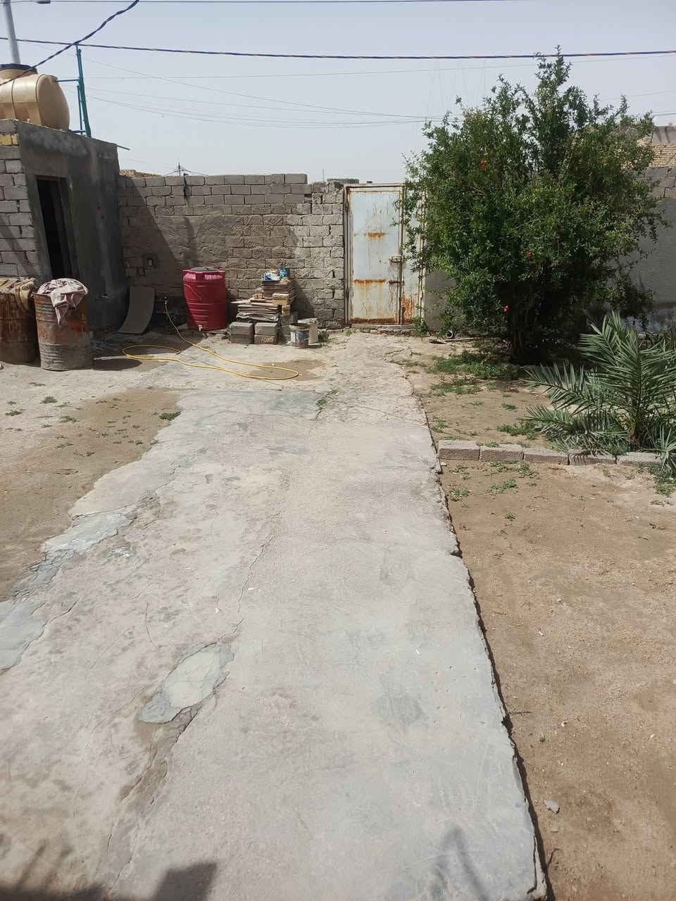 سلام عليكم بيت للبيع بحي جسوم مسحتة 200متر سعرة 23مليون تواصل ************سعرة نهاءي
