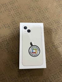 ايفون13عادي بطارية ٩٢  الذاكرة 128 بعدة داخل الضمان  شرق اوسط نضيف اخو...