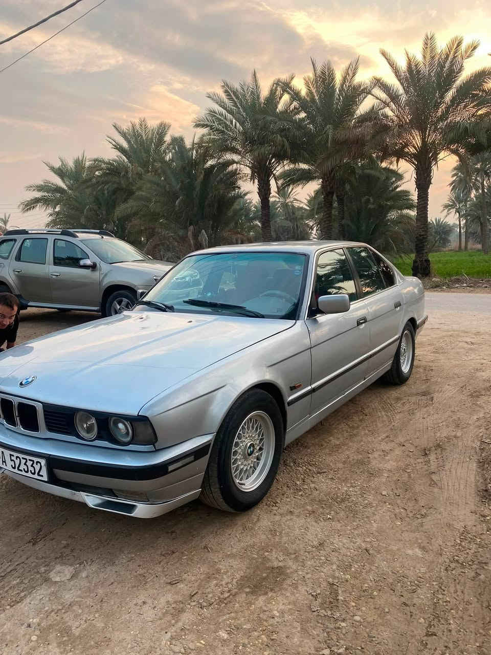 للبيع BMW 525 اصل وفصل عدله
كير مكينه شرط حاويه عليهه ويل خليه 
بچم كصيف تخم تاير داخل رصاصي مخمل تبريد ثلج خير من الله حداديه اماميه خلفيه جديده رقم السياره اربيل جديد بأسمي السياره مال جناي مايتعب عليهه  *********** رقمي السعر 64 وبيهه مجال
