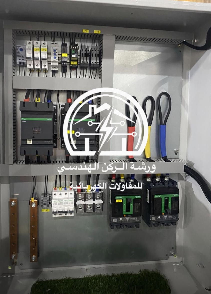 احد اعمالي تصميم وعمل بنل ATS لتحكم في 14 شقه سكنيه بمعايير  وشروط السلامةوكذلك تصميم بنل ats  لمنزل . للتواصل :   ***********

