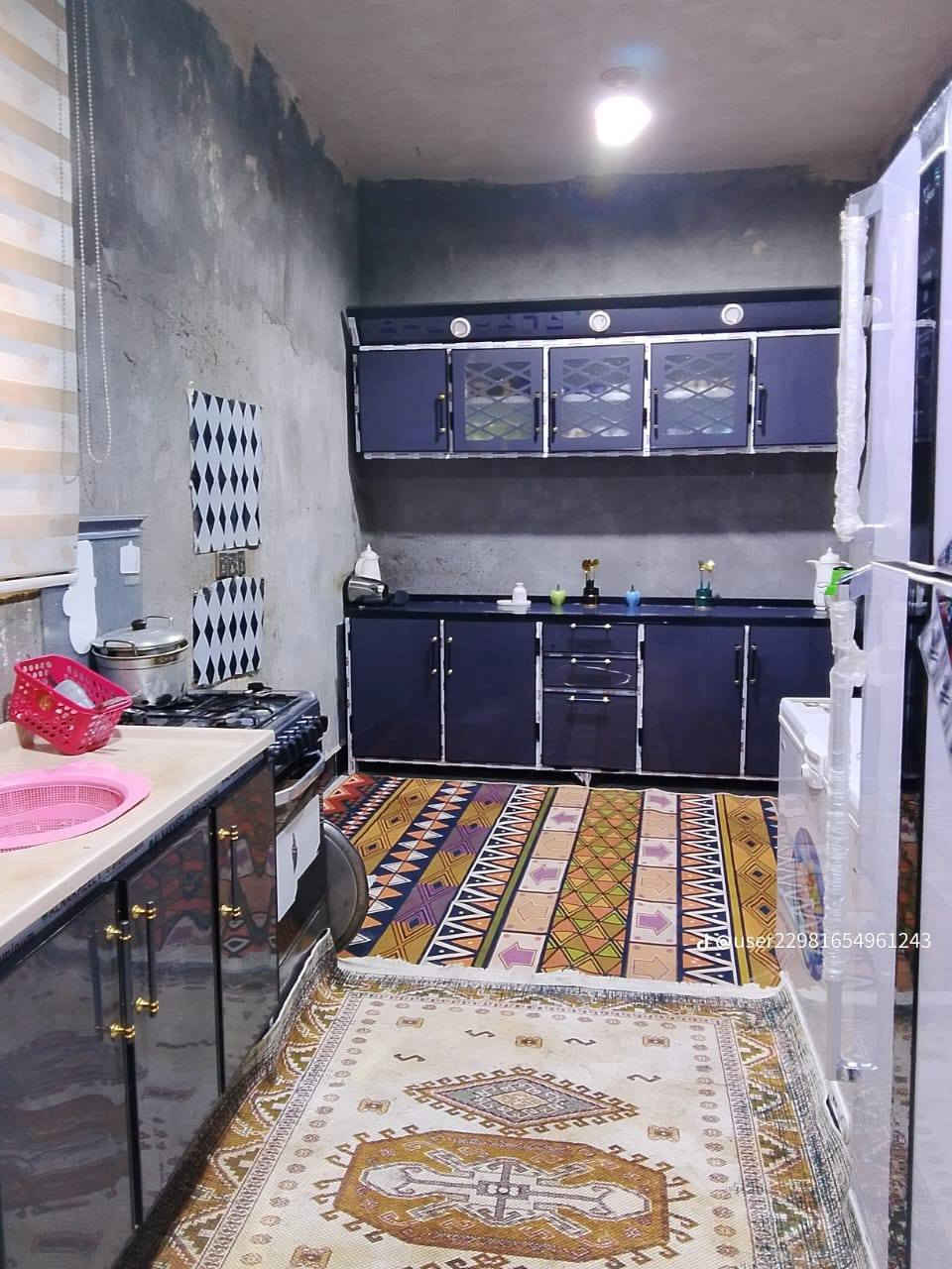 سلام عليكم بيت بلتضحية حي الكرامه المساحه100 غرفه واحده مطبخ صحيات داخليه وخارجيه  دوانيه صاله  صب كونكريت مسلح  *********** السعر 40وبي مجال زراعي
