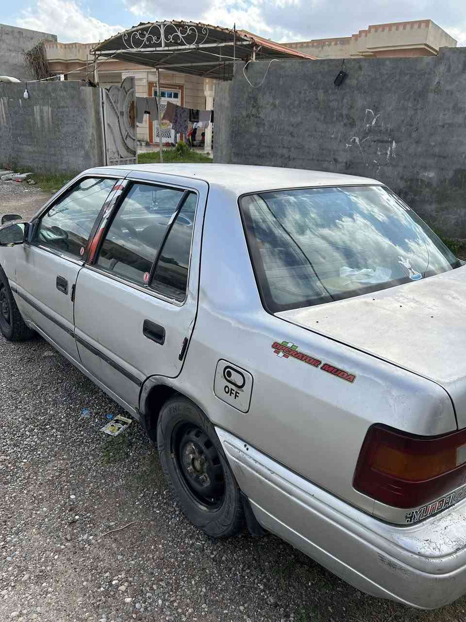 هوندا اكسنت 93 كير اوتو جام اوتو 
محرك بدون تنقيص جاهزه السيارة
سنويه عاج شرط التحويل
السعر 22 مجالها شي بسيط الشراي
يتصل 
***********
