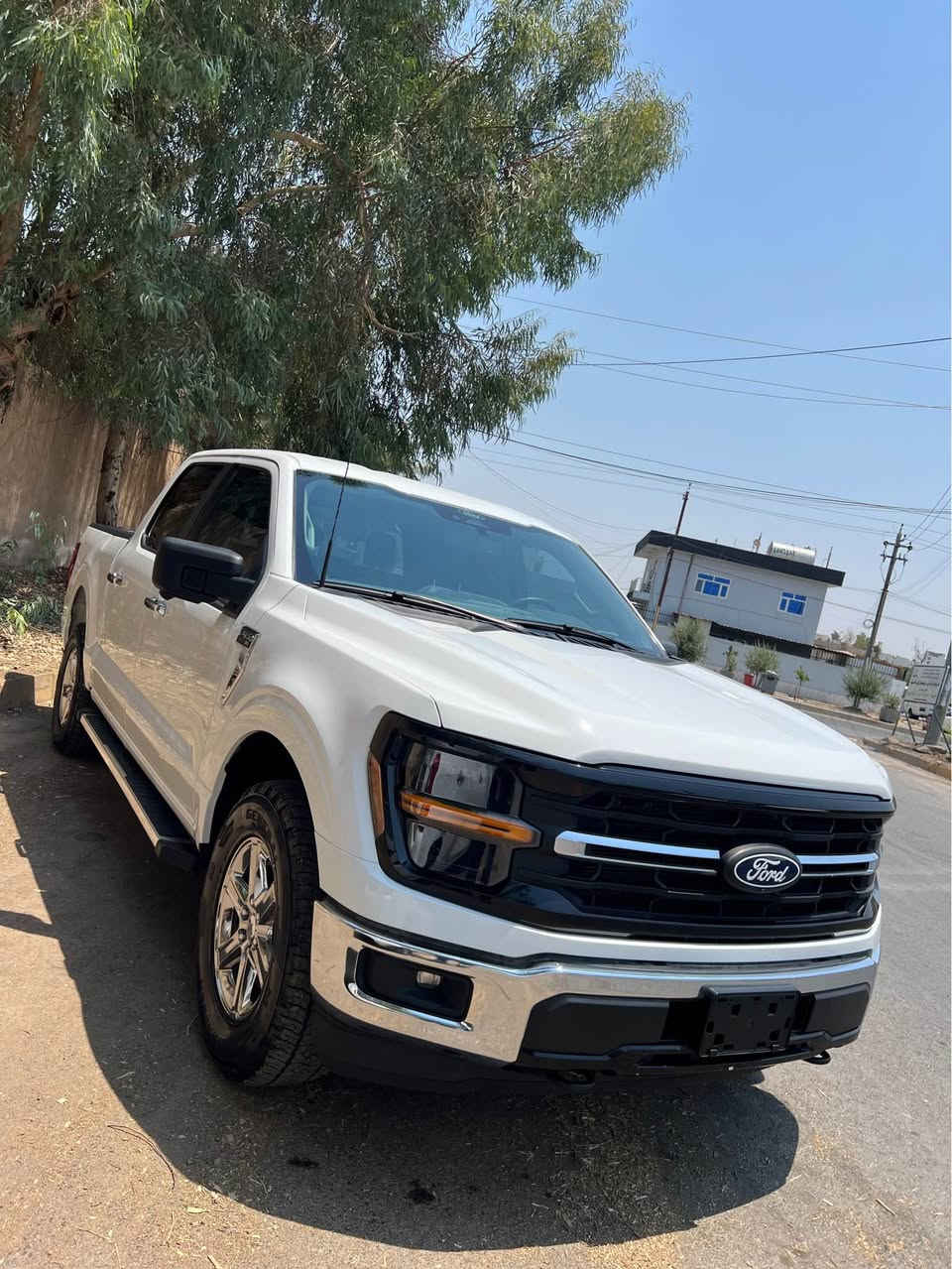 فورد - f150 
موديل ٢٠٢٤ 
بدون صبوغ 
بدل اثنين باب بيلادى 
بدون ايرباك بدون داخل 
مواصفات xlt 
خمس كاميرات 
شاشه كبير 
دبل اكسل 
ماشى ٤٢ مايل

*********** أربيل, العراق
