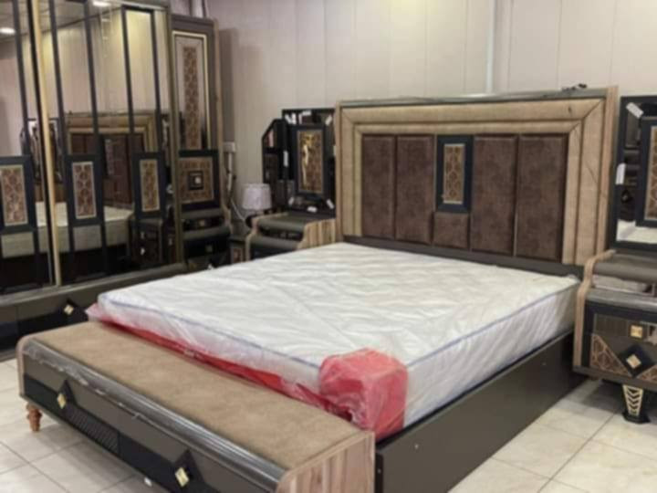 غرفه نوم ( السلطان ) مكونه من ١١ قطعه
استخدام قليل ( النظافه ٩٥٪ ) لون قهوائي 
السكن بغداد العبيدي
السعر مليونين  بيه مجال بسيط متواجد ع خأص


**إذا كنت صاحب هذا الإعلان وتريد حذفه لأي سبب، رجاءا أرسل رسالة إلى الدعم الفني**