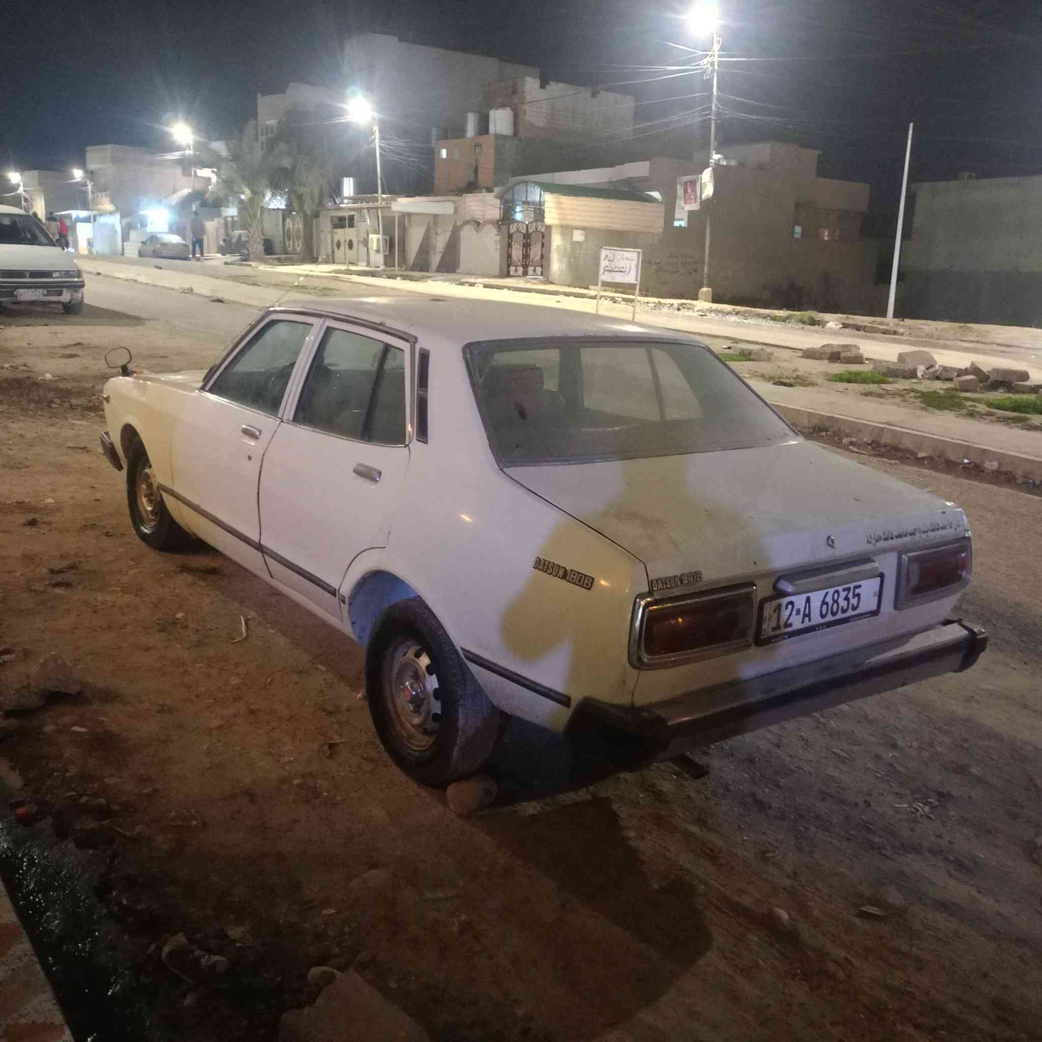 دستن موديل 78 سياره نضيفه
بشكل صبغ حزام بدون ضرر وضع شركه ما بيه شي ما يشتغل تبريد شغل ويرمنيه كامله غفل مركزي صنوك عل رمون يفتح ويغفل سياره مل بيت وضع شركه بصروف عليه محرك اصلي كلاه اصلي دخل جلد جديد مكان سياره الموصل السعر 28 سياره يعوزه بس طخم امامي شويه تعبن اني سياره موكفه كلا بلد دشبول دخل خارج وضع شركه شرط بس حزام صبغ سكف تكم ما بيهن غطره رقم تلفوني ***********
