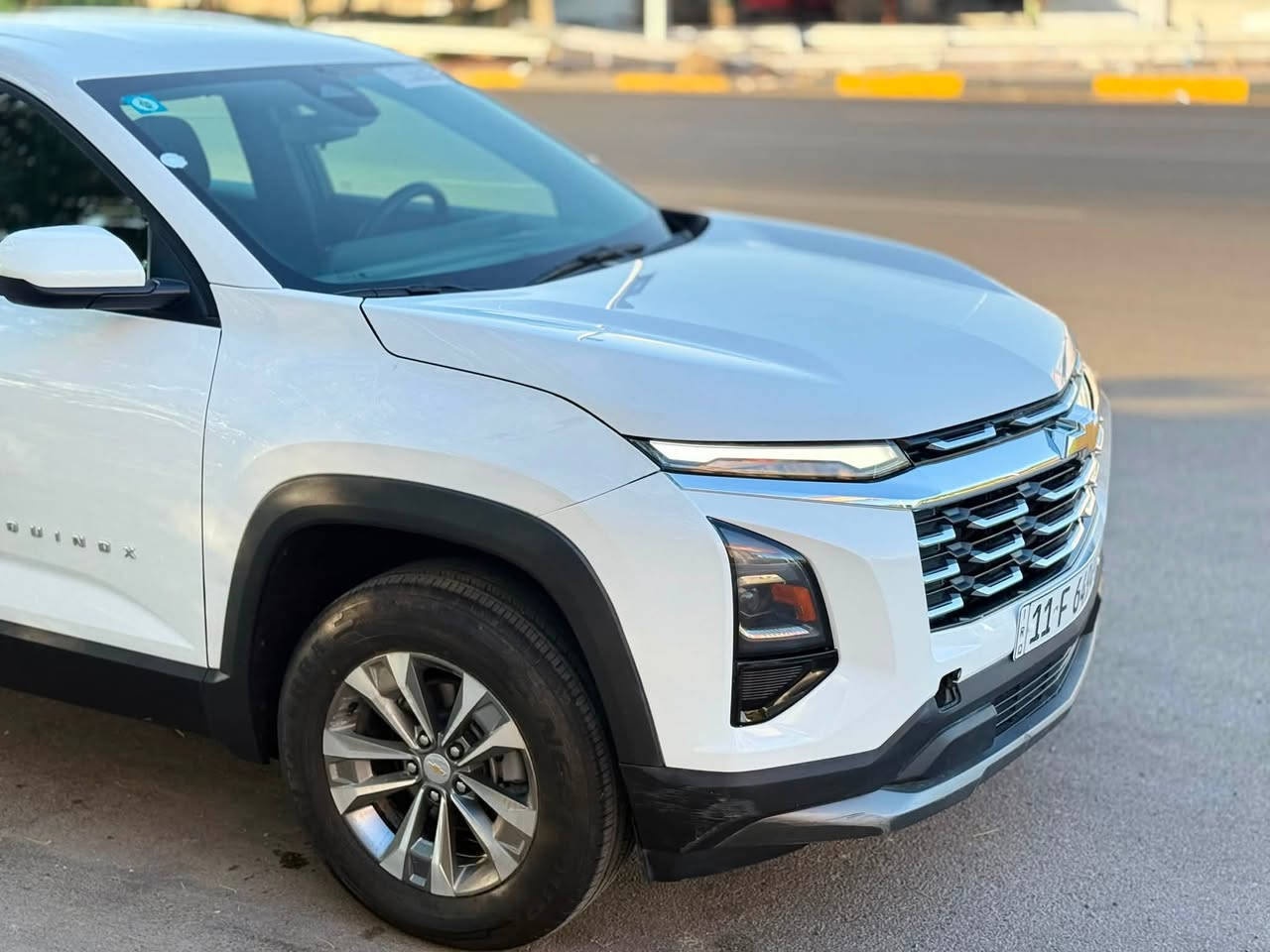 شوفر ليت كوينكس موديل 2025,,  مواصفات LT2 رقم بغداد شهداء مميز
1500 تيربو كير 8 نمره 
مواصفات
التاهو 25شيفرولية كوينكس وارد امريكي 2025 
ماشية 5000 فقط جديده لوك 
حادثها خلفي جاملغ وباب خلف السائق مبدل تفصيخ اصلي بدون ايرباك لادشبول ولا دركه بجم كبس برغي ممفتوح 
كفاله كير محرك كهربائيات شغاله من امريكا
كامرات خلفيه
رادارات
كشنات تدفئة
ستيرن تدفئة
رجاج تنبيه كشن وستيرن
شاشه متصله كبيرة
 ويلات المنيوم 17 انج
كشنات بتقنية الياف دقيقة فئه evotex
نظام توقف تلقائي
تنبيه تصادم 360 درجة
نظام رصد المشاه
تبريد مناخي خلفي أمامي فان تيربو نظام تعليق خاص بالسيارة

تشغيل عن بعد نظام صوت تاهو 
لمس سريع للشاشه مثل التابلت بدقه عاليه جدا
الكاميره الخلفية HD
اوامر صوتيه
ترحيب
ابواب بصمه
high light نظام
تحكم بشدة إضافة الشاشة
البقاء في المسار
إضاءة داخلية خفيفة
الكير نظام تعليك نفس الترفلس والتاهو 25
مكان السياره بغداد اليرموك للاتصال ***********
