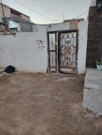 النجف • ١٠٠م • بيت للبيع