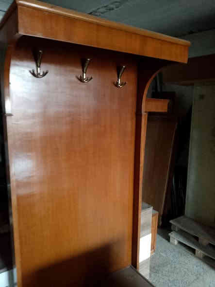 تعلن محلات جسار للمزاد العلني عن وجود غرفه نوم ثمانيه باب صاج طبيعي عرض الكنتور 4/5 لاتصال جسار ابو عبدالله ***********اهلا وسهلا بكم
