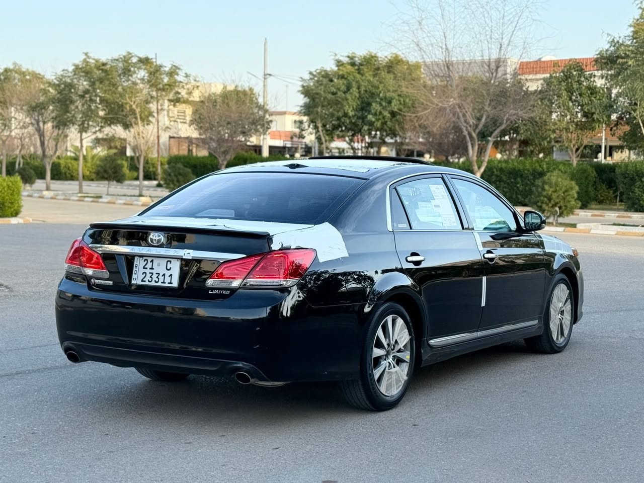 تويوتا افلون موديل 2012 
لمتدد
فول مواصفات امريكي V6
محرك ٦ سلندر 
مواصفات ( Limited ) أمريكي
داخل فورميك
سلايت
كاميرة 
ويل كب
لايتان زينون
تحكمات ستيرن
كشنات كهربائية + كشنات جلد 
(بردات)تبريد قطعين - داخل جلد 
و بعد مواصفات معروفة 
سيارة كلشي بشرط كفاله 
سيارة كلين تايتل ( Clean Title ) 
سيارة ما بيها دينار مصرف 
سيارة الداعمية للداعمية مكفولة 
مكفولة من الصبغ و الضربة و التبديل
بدون حادث بدون صبخ  سيارة گير محرك بشرط 
ماشيه 190 ألف سيارة 
تبريد كاملة جديدة باتري جديد 
تخم تايرات جديد سيارة بدون مصرف رقم سليمانيه بسمي وكاله تحويل جاهز مكان السياره خانقين السعر 198 
اي استفسار ***********
