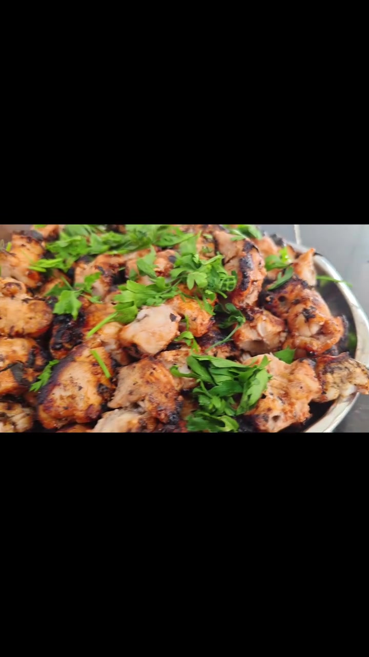 🔥 منيو مطعم مشويات ابو غزل  🔥
🥩 الكيلوات
• كيلو كباب لحم عراقي — 20 ألف
• كيلو كباب دجاج — 15 ألف
• كيلو تكه دجاج — 15 ألف
• كيلو معلاق — 25 ألف
• كيلو أجنحة دجاج — 10 آلاف
• كيلو تكه لحم (حبل ضهر) — 30 ألف
🍢 النفرات
• نفر كباب لحم — 8 آلاف
• نفر كباب دجاج — 7 آلاف
• نفر تكه دجاج — 7 آلاف
• نفر تكه لحم — 9 آلاف
• نفر معلاق — 9 آلاف
• نفر أجنحة دجاج — 7 آلاف
🍞🥗 جميع الطلبات مع خبز ومقبلات
📍 العنوان: #الموصل – #الرشيدية، قطاع أول، شارع المستوصف القديم، قرب مستشفى ابن سينا
📞 اتصال أو واتساب: ***********
***********
🛵 توصيل إلى كافة مناطق الموصل.
