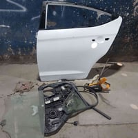 باب انترا ٢٠ • ابيض • ما مصبوغ