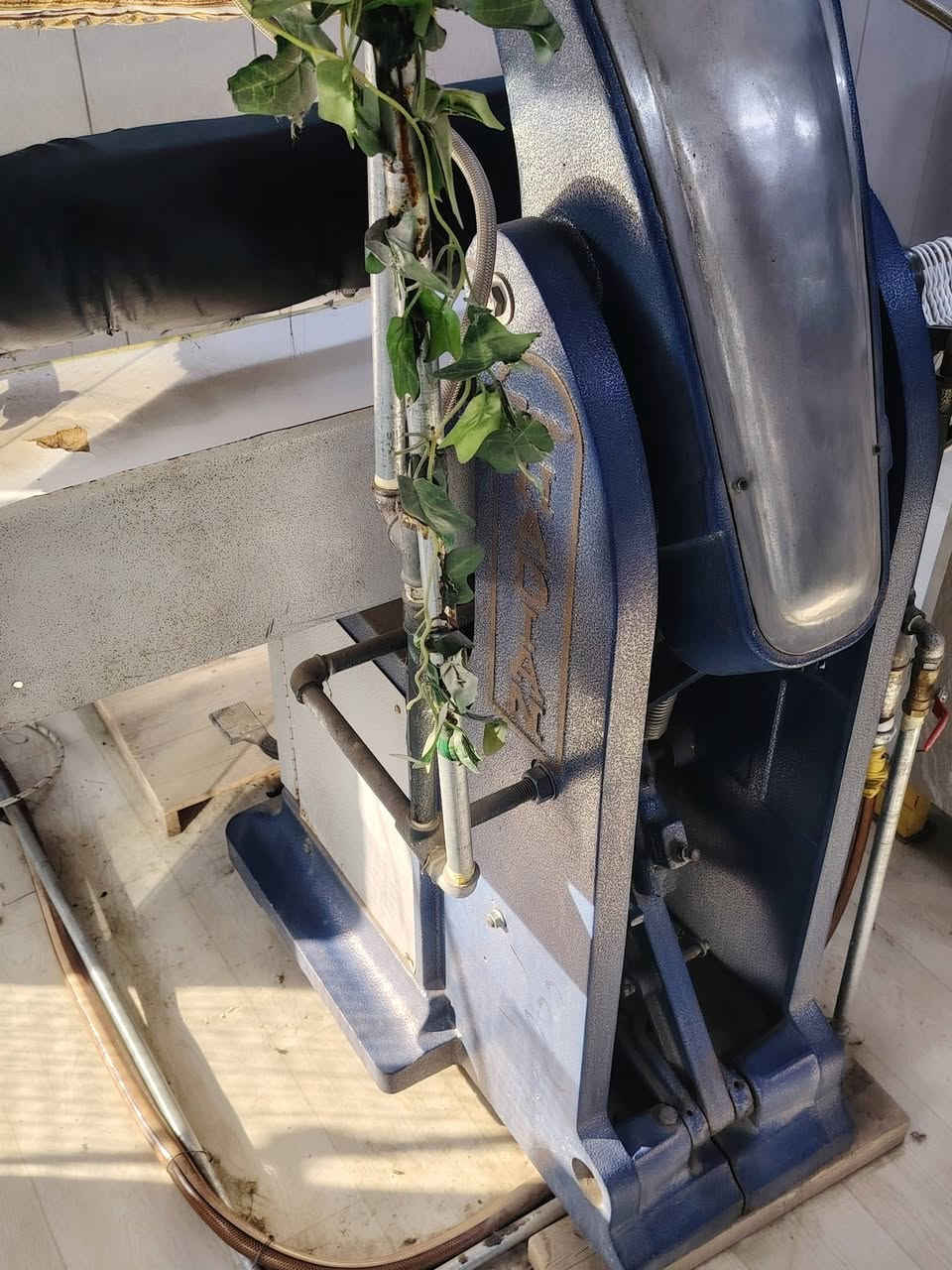 بريس هاديان نظيف جدآ وبلادي مكانه بغداد
سعره مليون و 550 قفل بدون معامله 
اليعجبه يتصل ويدلل 
***********
