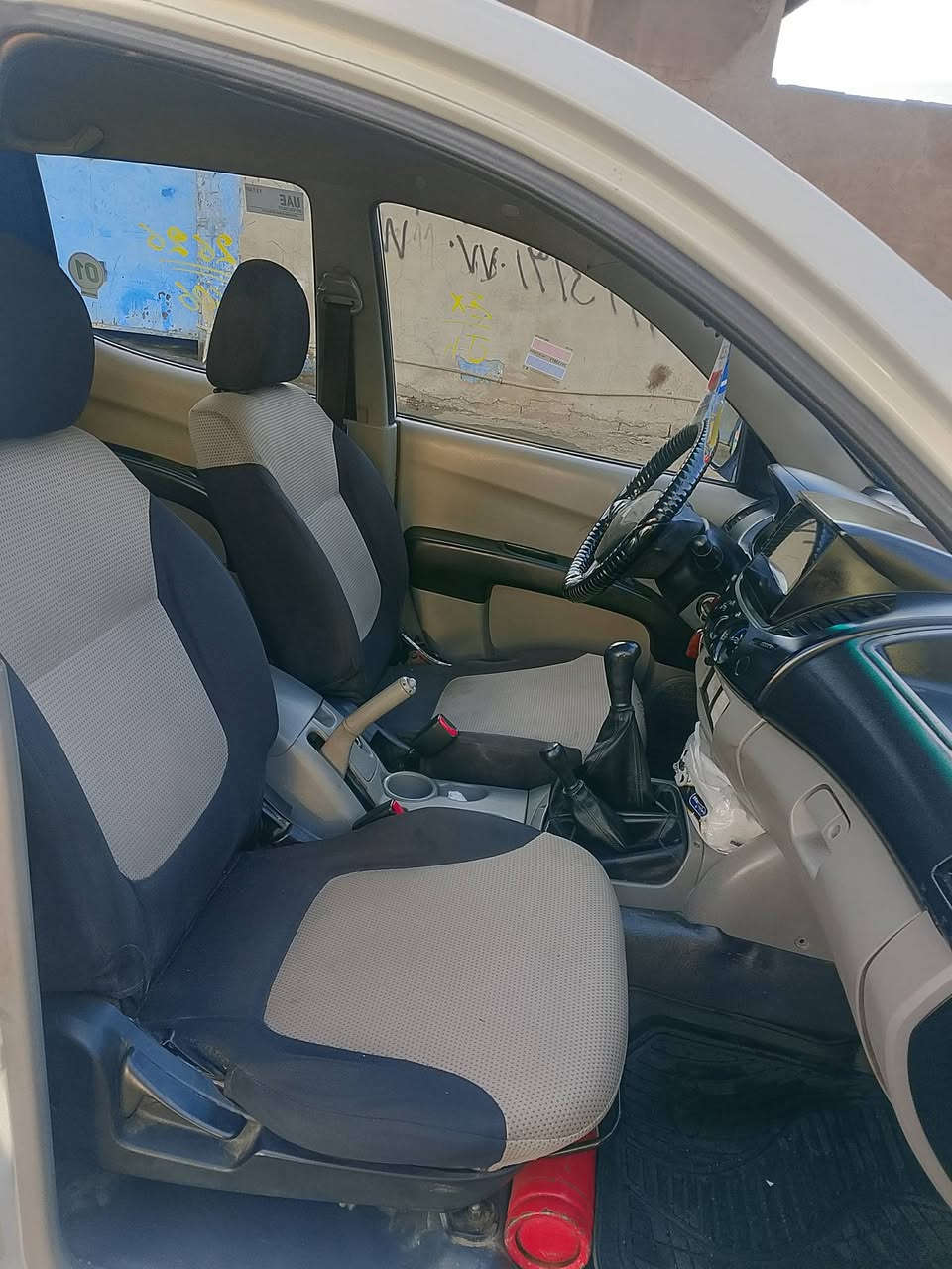 مستربوشي فور ويل محرك گاز 
سنوايه راقم جديد 
موديل 2009
راقم موبايل ***********
                  ***********
