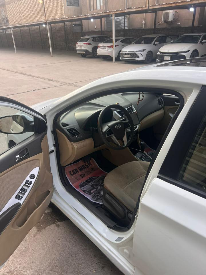 اكسنت 2015 خليجي محرك 1600
سنوية ب اسمي لحد سنة 2027
السونار مرفق وياها 
ماشية 139,000 
سعرها 10,900$ 
وبيها مجال بسيط 
فتحه - اشاير بالمري - تحكم ستيرن جهتين ـ تبريد تدفئه شغاله - شاشه و كاميرا خلفيه  
سيارة  بس محسن صوت دوانز مسامع صيف شتاء الحمدالله
رقم التلفون ***********
متواجدة السيارة من الصبح لليل بالكرادة وبعد 10مساءا بحي الجهاد
