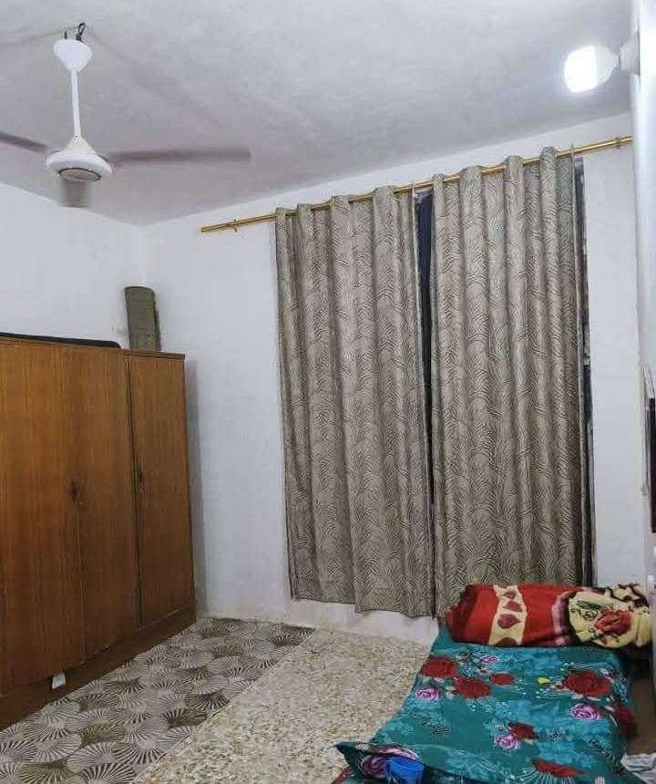 بيت للبيع نقد و.  مبادره هم يرهم بس شرط اذا مبادره مكمل معامله وعنده عربون  بيت100م طابو صرف بناء جديد طابقين ونص 
يحتوي على 3 غرف 
استقبال 
مطبخ 
2 صحيات داخلية وخارجية 
خدمات كاملة ( ماء ، كهرباء ، خط مولد ، مجاري ، تبليط ، انترنت ضوئي ) 
موقع البيت الامن الداخلي قريب مزار سيد محمد الموسوي ،فرع المدارس تبليط  الجديد البيت قريب جدا يم علاشارع يكون بجانب  البيت مدارسه ومتوسطة وبتدائيه  وروضه جديده  البيت ركن  على 4 شوارع سعر85

للتواصل ، مراسلة الصفحة 
أو الاتصال  
***********///  ***********///***********/////
