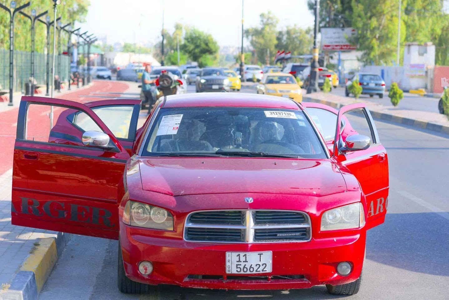 🚘 دودج تشارجر SXT 2008
🌍 وارد السيارة خليجي
🔺 المواصفات
◾ كامرة
◾شاشة
◾ تخم تاير وويل كب جديد
◾ كروز سرعة
◾ لايت زنون
◾ تبريد قطعتين
◾ داخلة العراق كلين
🔺 ممشى السيارة 300 كم مقارنه مع موديلها كلش زين 
⚙️ حجم المحرك 3500 cc
🛠️ بدون ضرر وبدون صبغ
فقط دعاميات ومكانات بارد بدون صبغ
◾ بجم كبس
◾ الايرباكات كلها سليمة
◾ السونار مرفق بالصور
◾ محرك 6 سلندر
◾ كير أوتوماتيك
◾ المحرك والكير مكفولات
◾ رقم بغداد الدولي باسمي
◾ وكاله او التحويل حاضر 
عليها ادامه كامله 
نوزلات فيتبم مجاول دهن وسويل وفلاتر وبلكات كله جددد تبريد منضومه جديده ثلج راديتر اوبامه ٢٢ شادلها دبل مروحه عاصفه

📍 مكان السياره موصل بعشيقه
‏‪+964 788 331 1553‬‏
*********** موصل, نينوى
