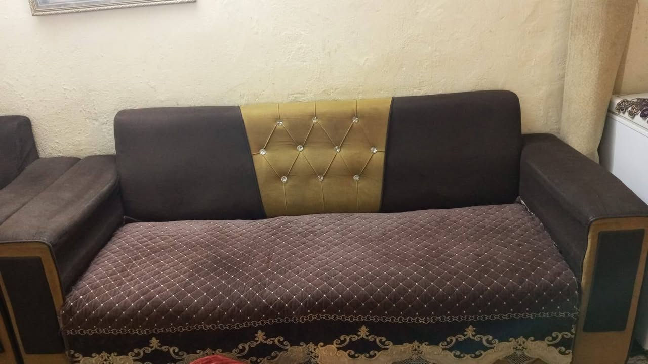 تخم فقط يدات يراد دوشمه جديد محتاجه بسعر 150 مكاني بغداد كم ساره نادي المشرق رقم ***********
