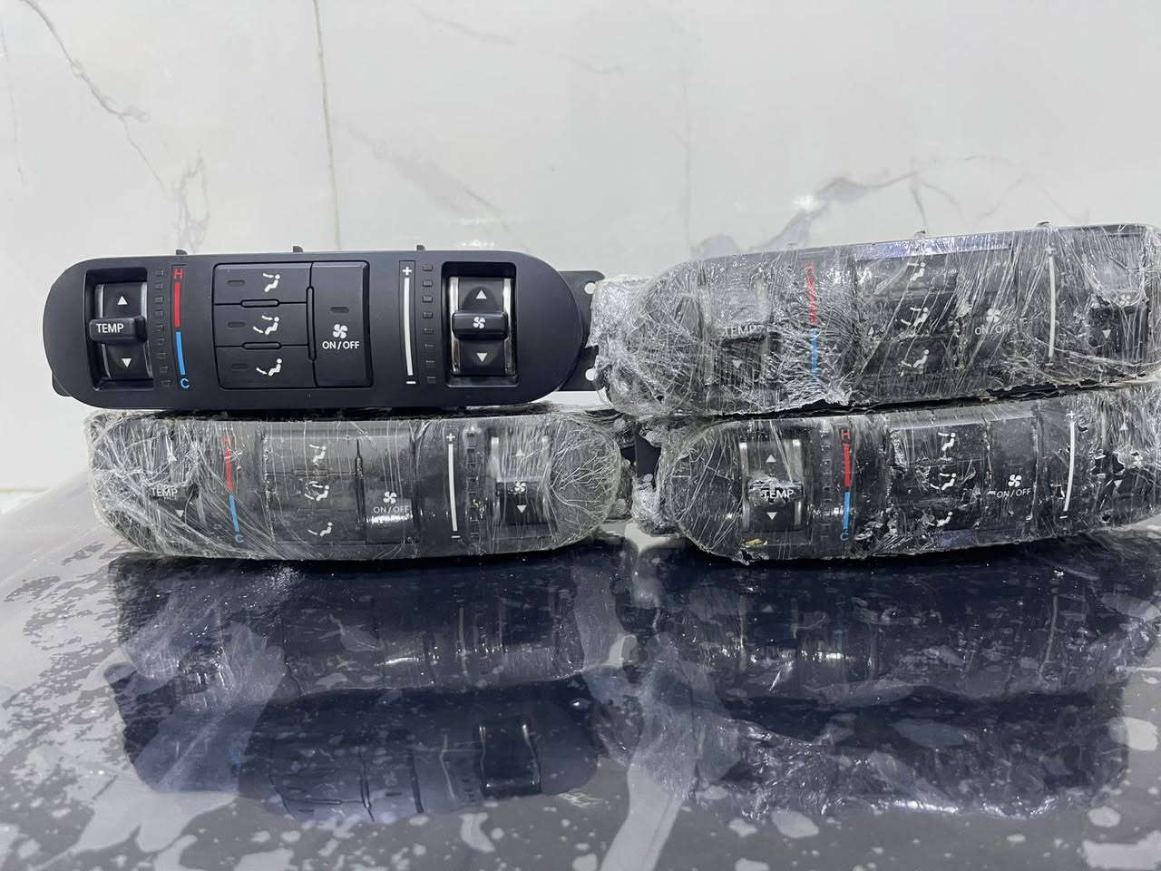 ببركه الصلاة على محمد وال محمد وصلت البضاعه جديده شرط زيرو وكله على الفحص الاسعار اسفل الصور مكاني بغداد متوفر توصيل المعروض بصور فقط فقط  والاسعار فرق الجديد عن المستخدم والي يشوف غالي السعر يدور وان شاءالله يلكي ارخص مني والله يرزق الجميع توصيل كل العراق 5الاف


**إذا كنت صاحب هذا الإعلان وتريد حذفه لأي سبب، رجاءا أرسل رسالة إلى الدعم الفني**